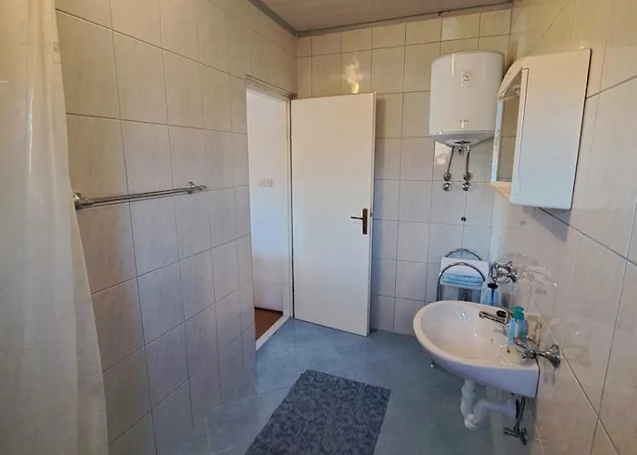 Maruna Apartment