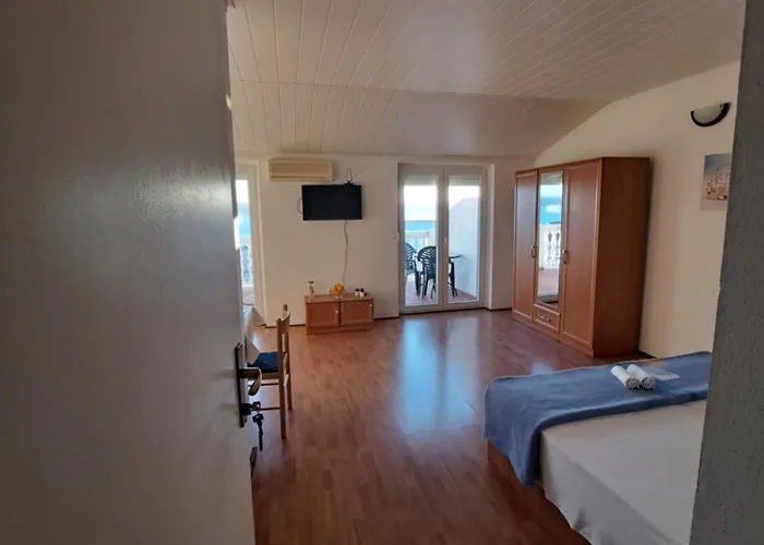 Maruna Apartment