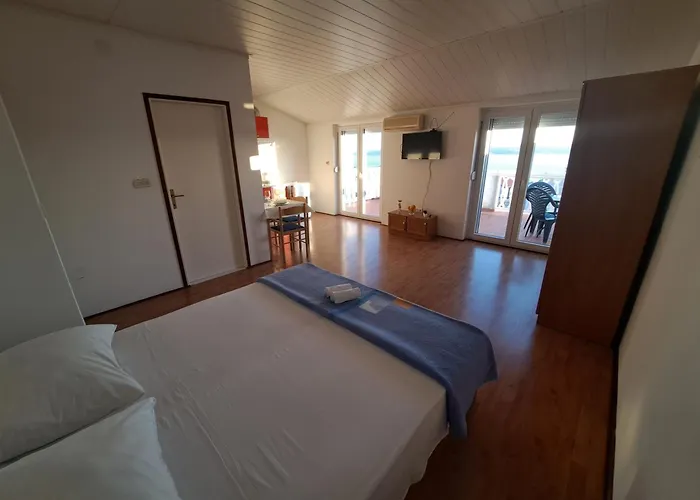 Apartment Maruna